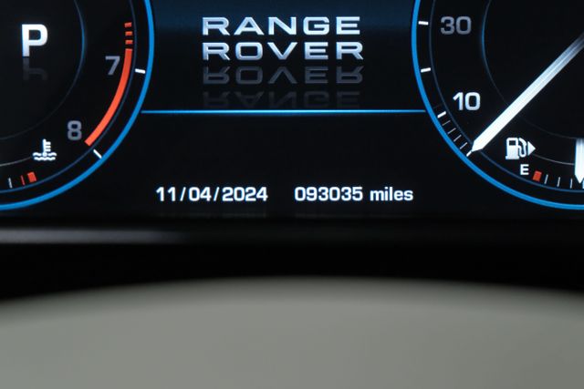 2013 Land Rover Range Rover Hse Sport Utility 4d - Image 18