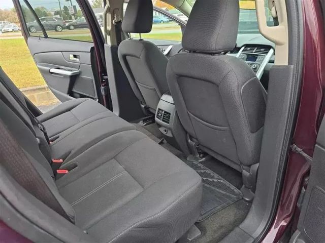 2011 Ford Edge - Image 17