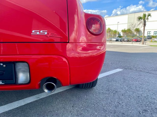 2003 Chevrolet Ssr - Image 23