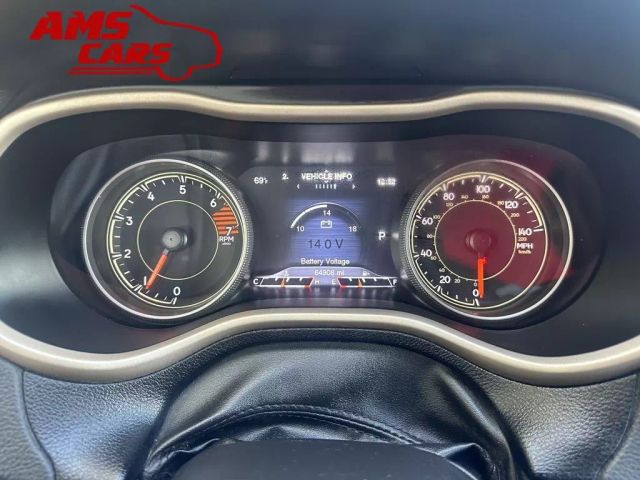 2018 Jeep Cherokee - Image 29
