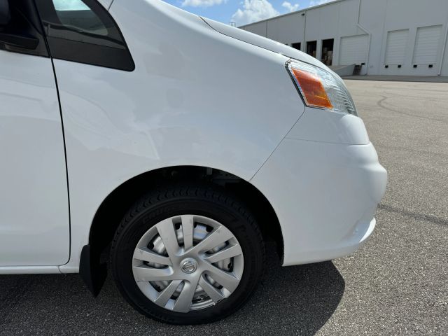 2021 Nissan Nv200 - Image 8
