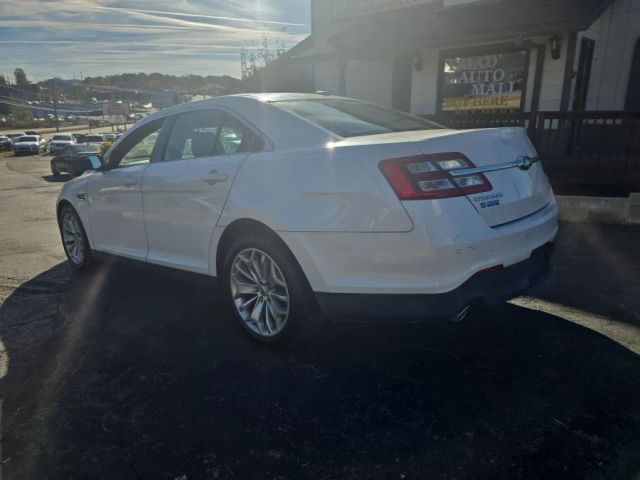 2014 Ford Taurus - Image 7