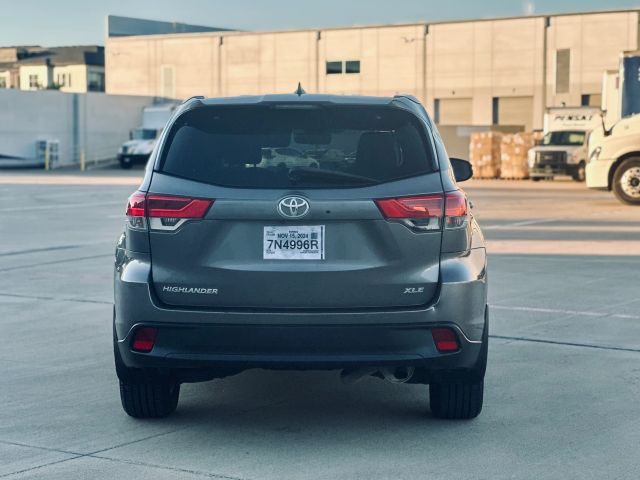 2018 Toyota Highlander - Image 6