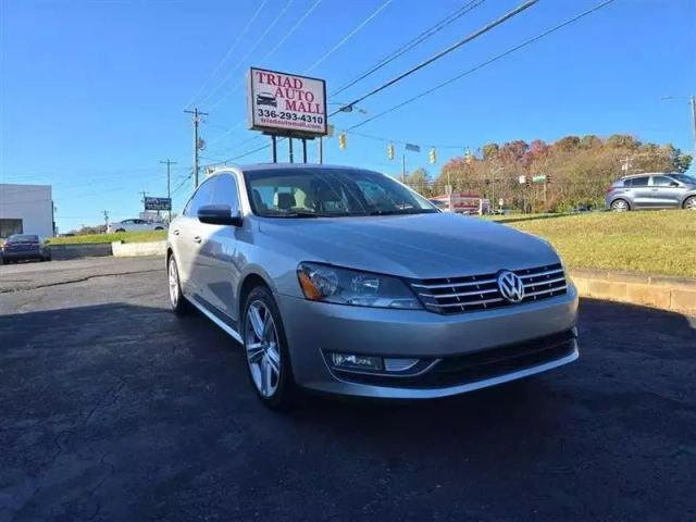 2014 Volkswagen Passat - Image 3