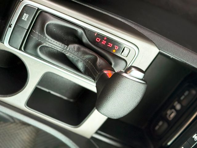 2020 Kia Optima - Image 28
