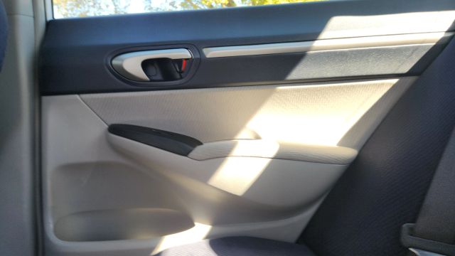2009 Honda Civic - Image 19