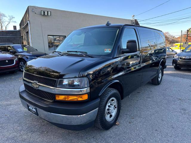 2018 Chevrolet Express Cargo Work Van photo 3