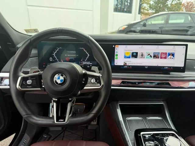 2023 BMW 7 Series 760i photo 12