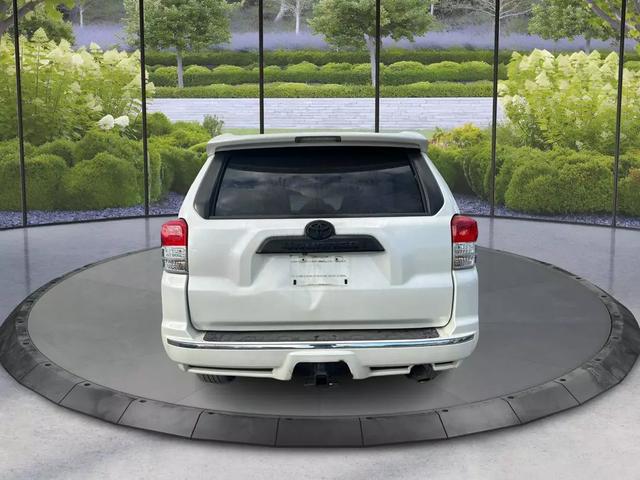 2012 Toyota 4Runner Limited photo 4