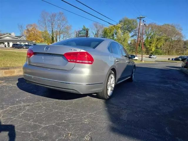 2014 Volkswagen Passat - Image 5
