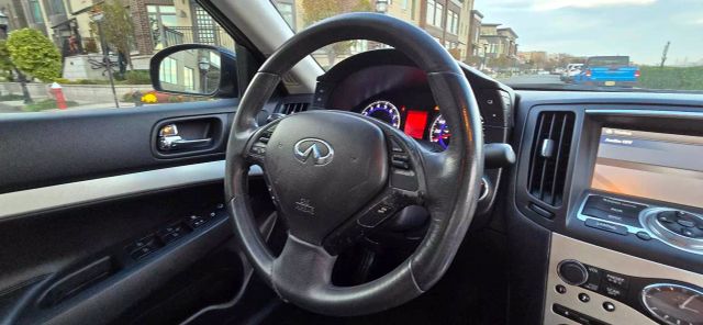 2007 Infiniti G35x Sedan 4d - Image 19