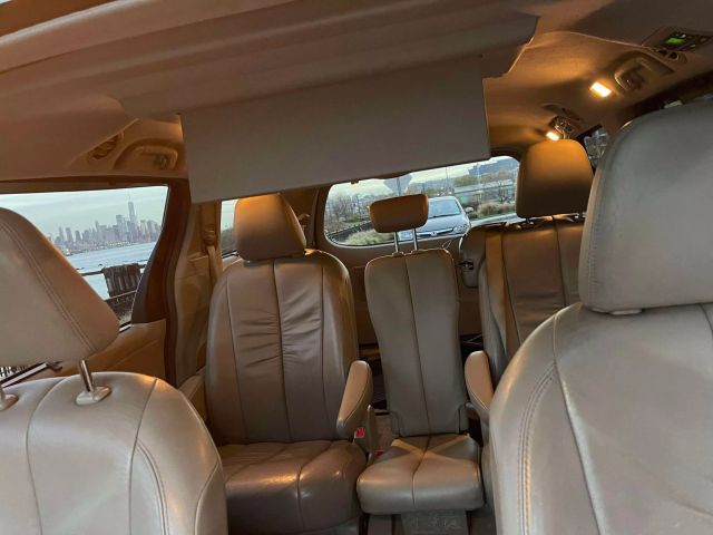 2011 Toyota Sienna Limited Minivan 4d - Image 15