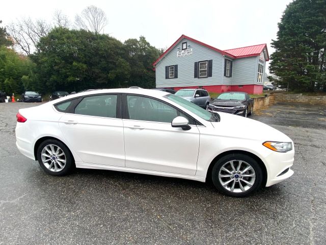 2017 Ford Fusion - Image 14
