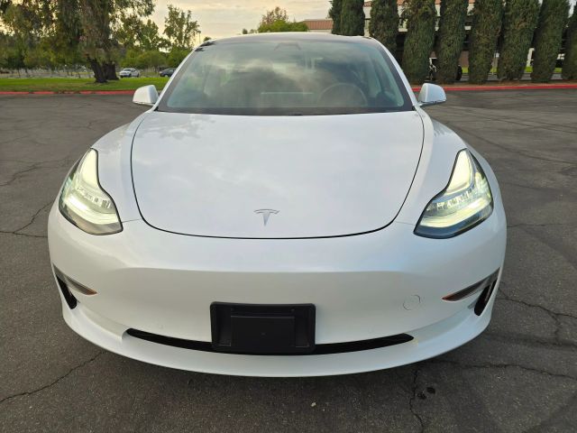 2020 Tesla Model 3 - Image 2