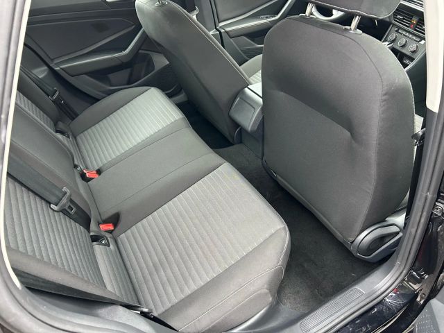 2024 Volkswagen Jetta - Image 12