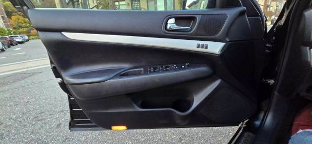 2007 Infiniti G35x Sedan 4d - Image 37