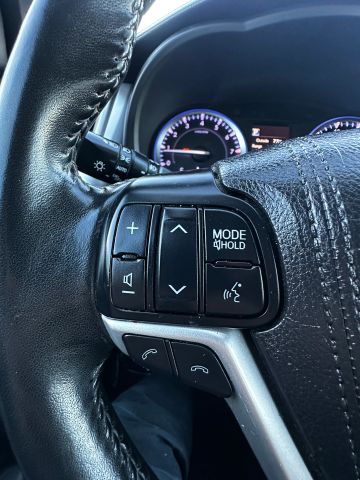 2018 Toyota Highlander - Image 18
