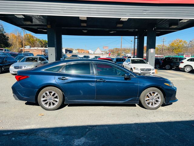 2019 Toyota Avalon - Image 4