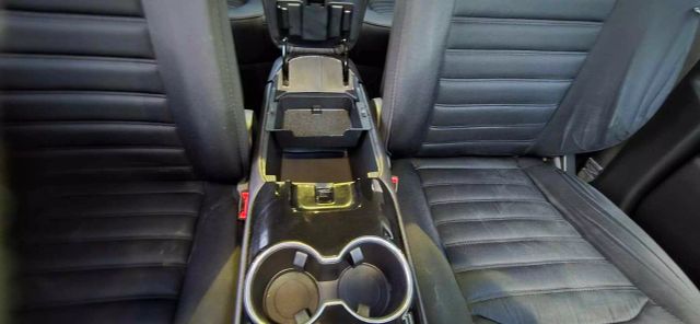 2016 Ford Fusion Se Hybrid Sedan 4d - Image 26