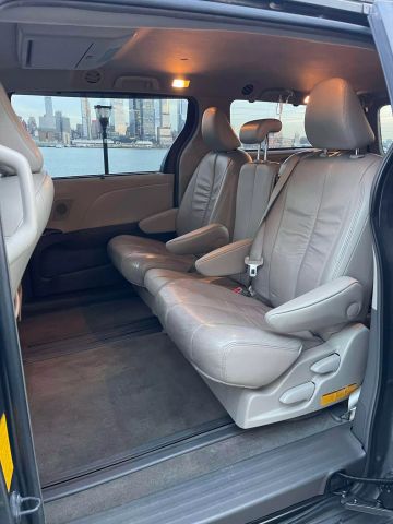 2011 Toyota Sienna Limited Minivan 4d - Image 13