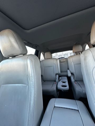 2018 Toyota Highlander - Image 24