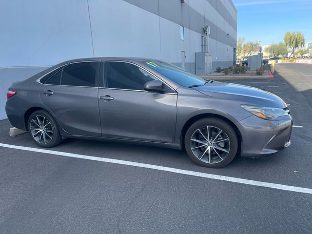 2017 Toyota Camry - Image 4