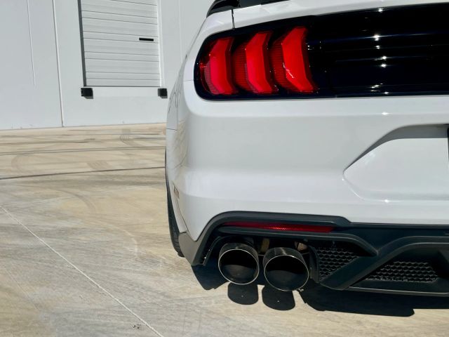 2022 Ford Mustang - Image 24