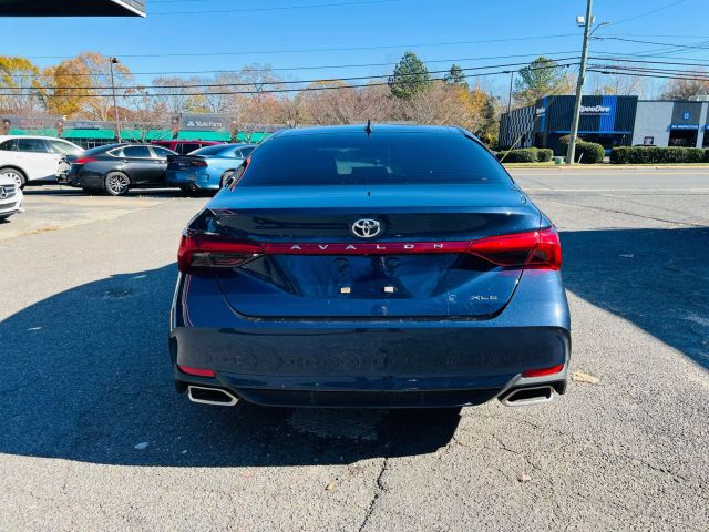 2019 Toyota Avalon - Image 8