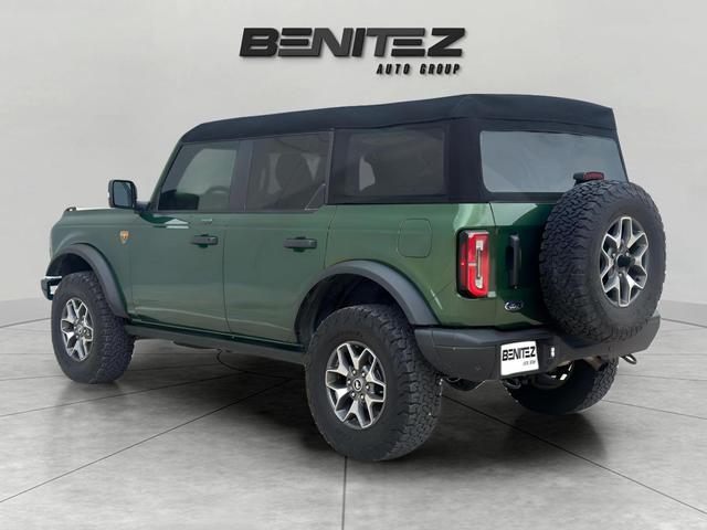 2023 Ford Bronco 4-Door Badlands photo 4