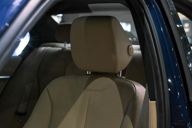 2016 Bmw 3 Series 328i Sedan 4d - Image 27