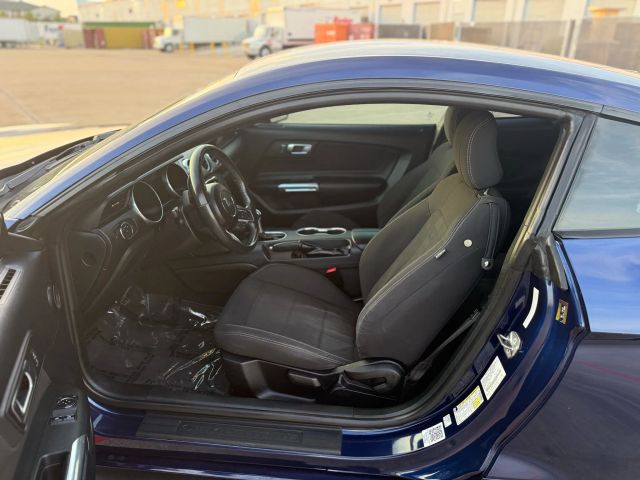 2018 Ford Mustang - Image 18