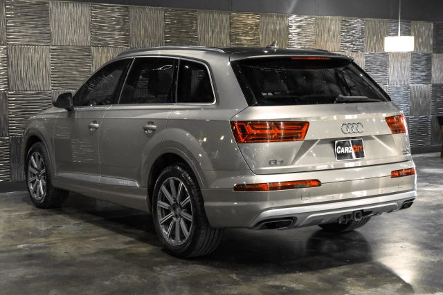 2017 Audi Q7 3.0t Prestige Sport Utility 4d - Image 12