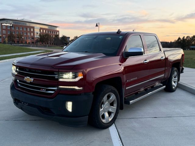 2017 Chevrolet Silverado 1500 Crew Cab - Image 24