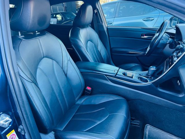 2019 Toyota Avalon - Image 31