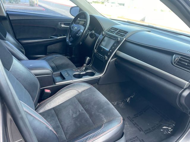 2017 Toyota Camry - Image 15