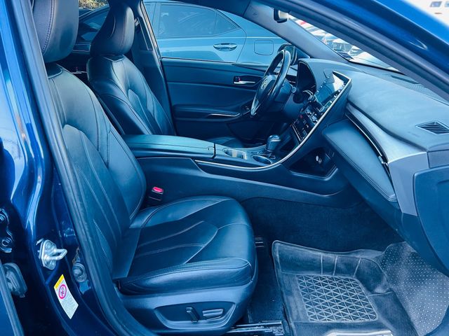 2019 Toyota Avalon - Image 29