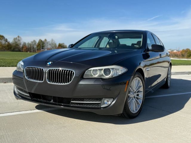 2012 Bmw 5 Series - Image 9