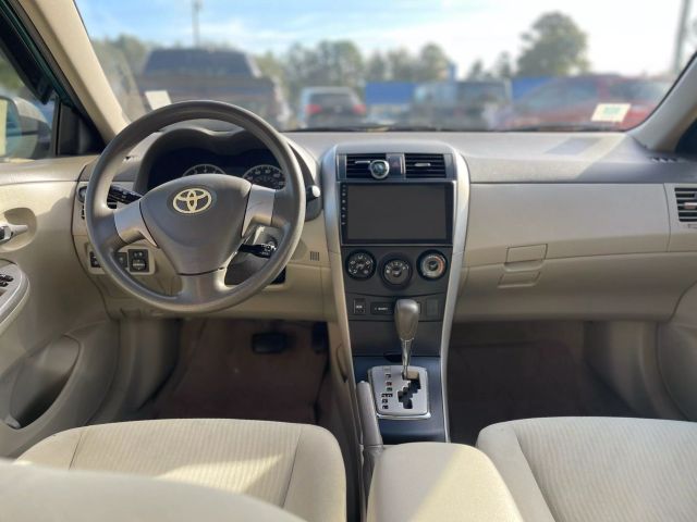2010 Toyota Corolla - Image 7