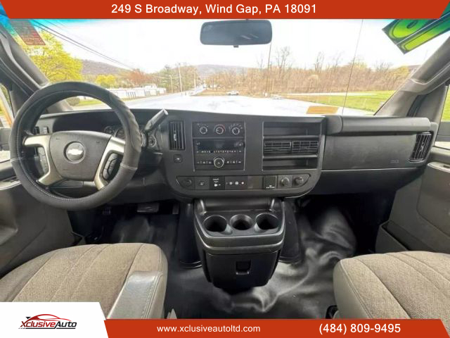2018 CHEVROLET EXPRESS 2500 CARGO CARGO V6, 4.3 LITER VAN 3D - Xclusive Auto Ltd