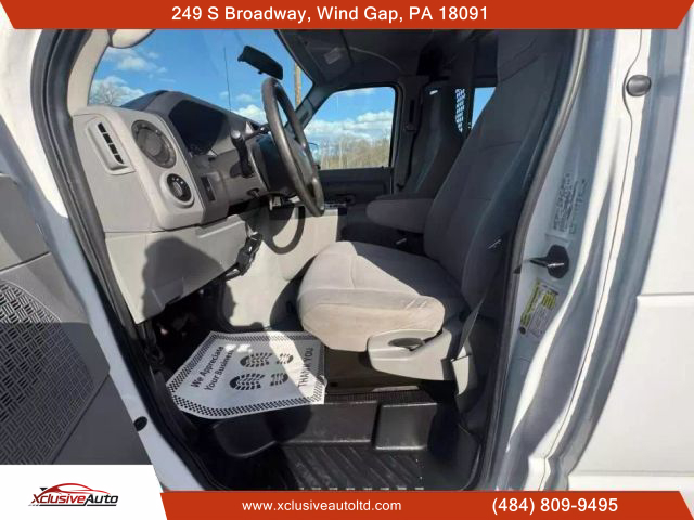 2010 FORD E250 CARGO CARGO V8, 4.6 LITER VAN 3D - Xclusive Auto Ltd