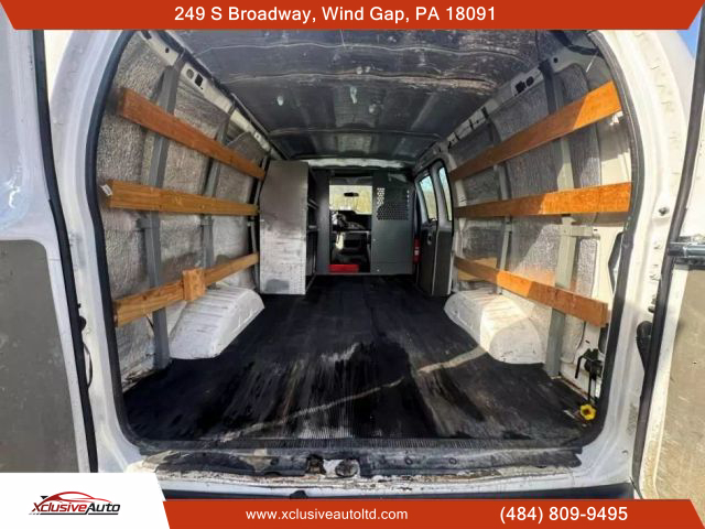 2010 FORD E250 CARGO CARGO V8, 4.6 LITER VAN 3D - Xclusive Auto Ltd