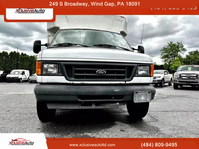 2005 FORD E350 SUPER DUTY CUTAWAY VAN V8, TURBO DSL 6.0L VAN CAB-CHASSIS 2D - Xclusive Auto Ltd
