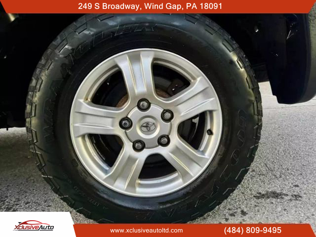 2007 TOYOTA TUNDRA DOUBLE CAB PICKUP V8, 5.7 LITER SR5 PICKUP 4D 6 1/2 FT - Xclusive Auto Ltd