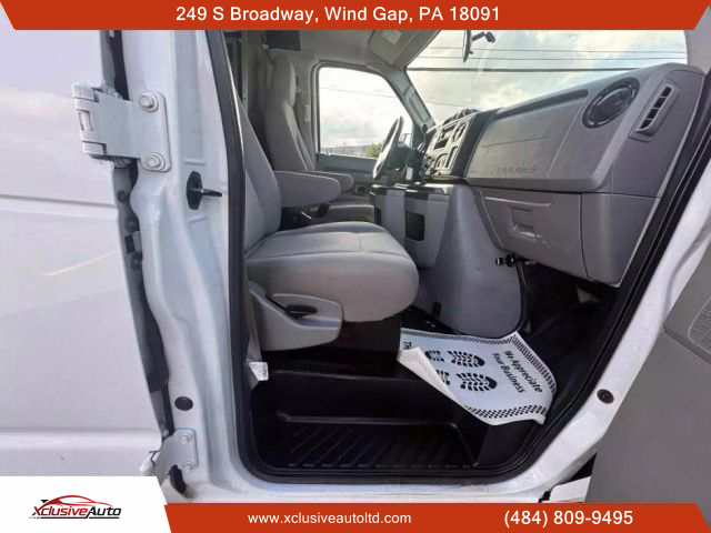 2010 FORD E250 CARGO CARGO V8, 4.6 LITER VAN 3D - Xclusive Auto Ltd