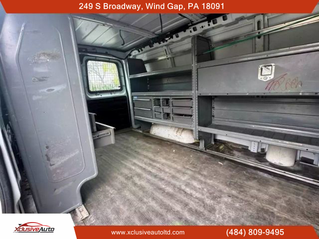 2018 CHEVROLET EXPRESS 2500 CARGO CARGO V6, 4.3 LITER VAN 3D - Xclusive Auto Ltd