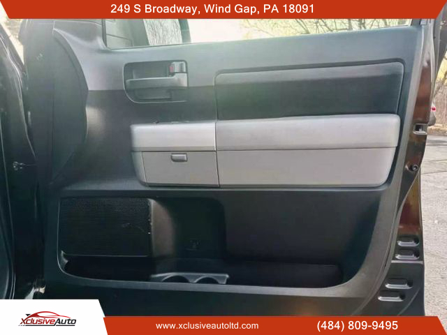 2007 TOYOTA TUNDRA DOUBLE CAB PICKUP V8, 5.7 LITER SR5 PICKUP 4D 6 1/2 FT - Xclusive Auto Ltd