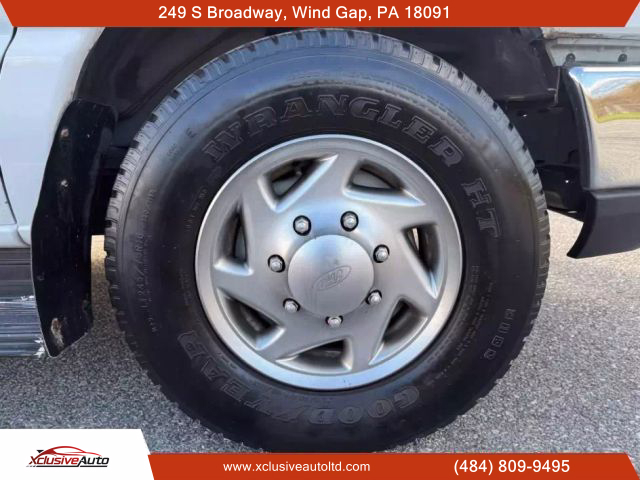 2010 FORD E250 CARGO CARGO V8, 4.6 LITER VAN 3D - Xclusive Auto Ltd