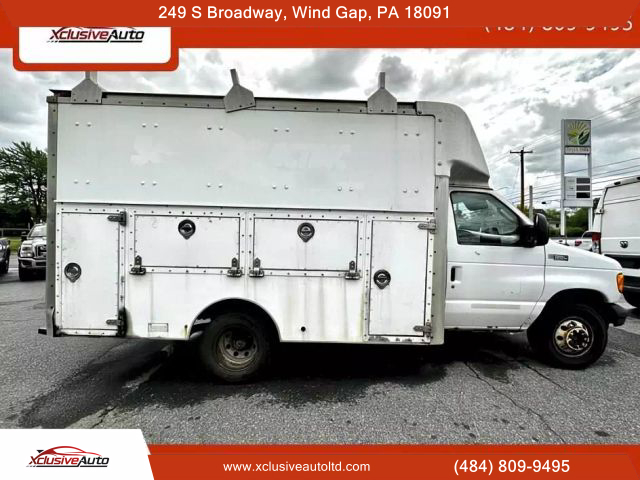 2005 FORD E350 SUPER DUTY CUTAWAY VAN V8, TURBO DSL 6.0L VAN CAB-CHASSIS 2D - Xclusive Auto Ltd