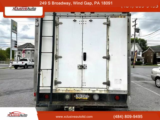 2005 FORD E350 SUPER DUTY CUTAWAY VAN V8, TURBO DSL 6.0L VAN CAB-CHASSIS 2D - Xclusive Auto Ltd