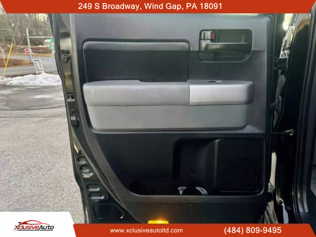 2007 TOYOTA TUNDRA DOUBLE CAB PICKUP V8, 5.7 LITER SR5 PICKUP 4D 6 1/2 FT - Xclusive Auto Ltd